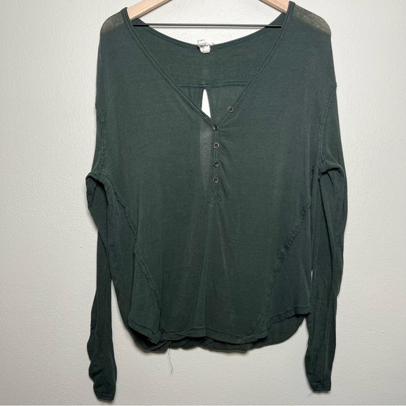 Free People We the Free Women Top Small Green Henley Scoop Neck‎ Open Back Boho - Picture 1 of 8